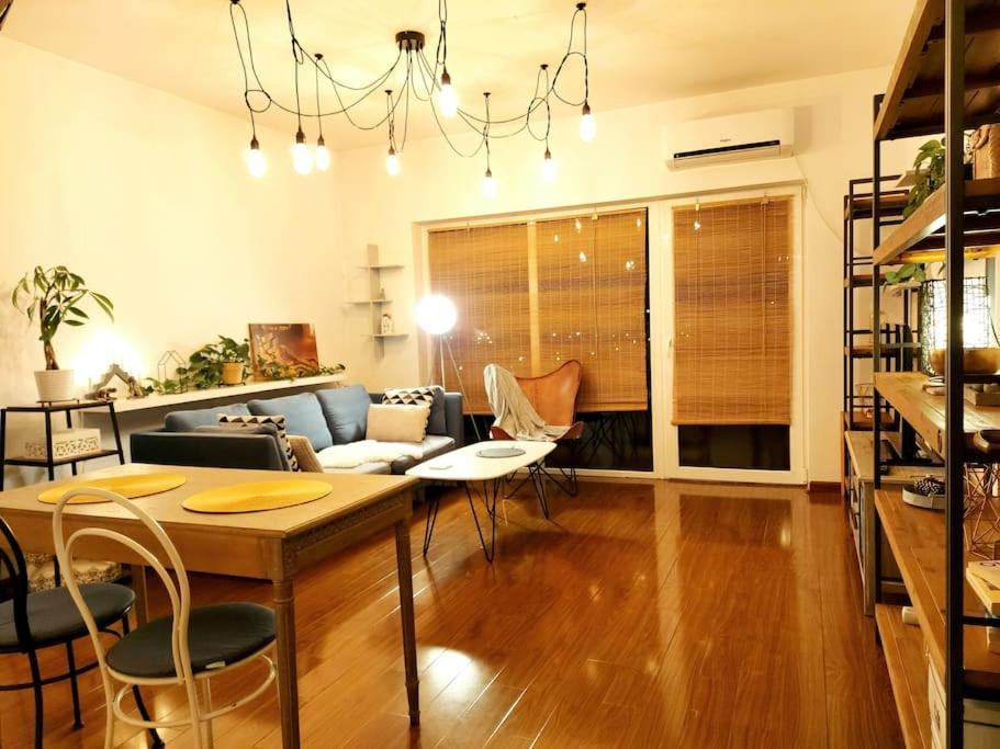 בוקרשט Cosy Boutique 61 Sqm Apartment - Private Parking - Ten Blocks Residence מראה חיצוני תמונה